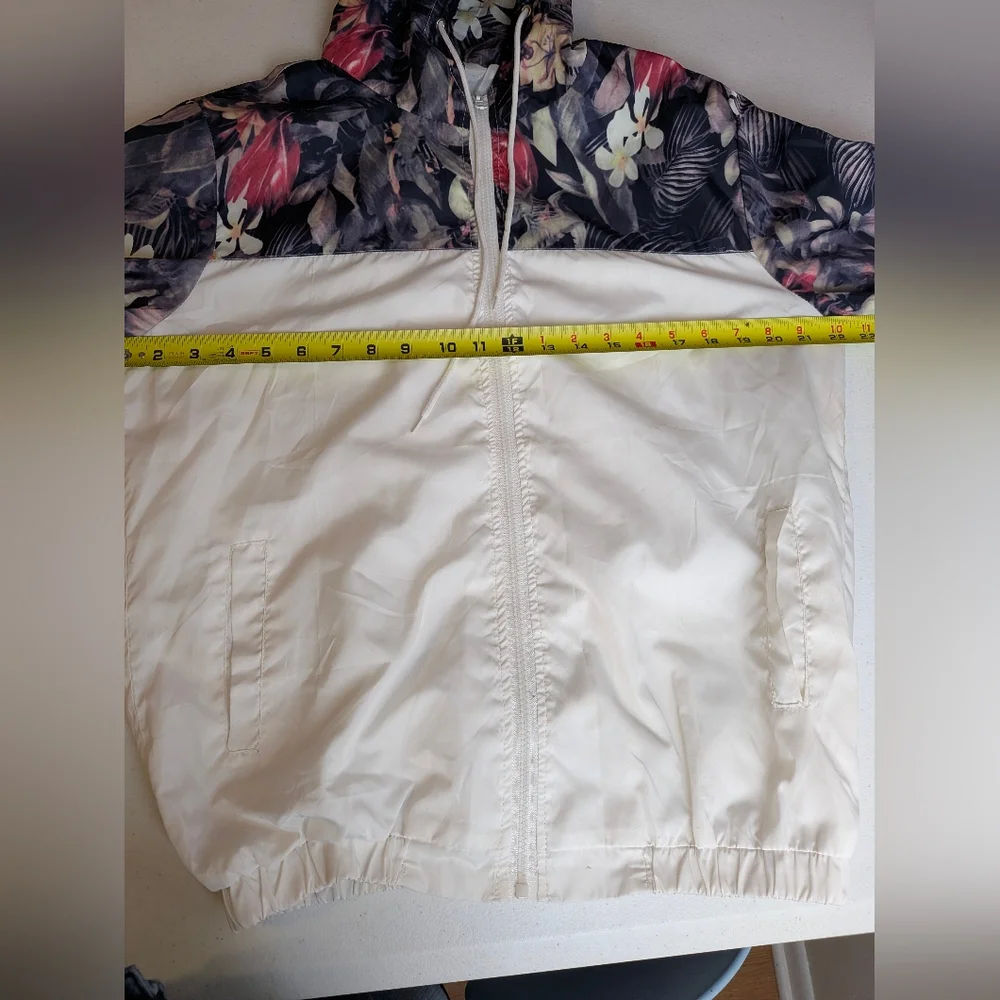 White Floral Two Tone Lightweight Hoodie Windbreaker Size Medium Streetwear